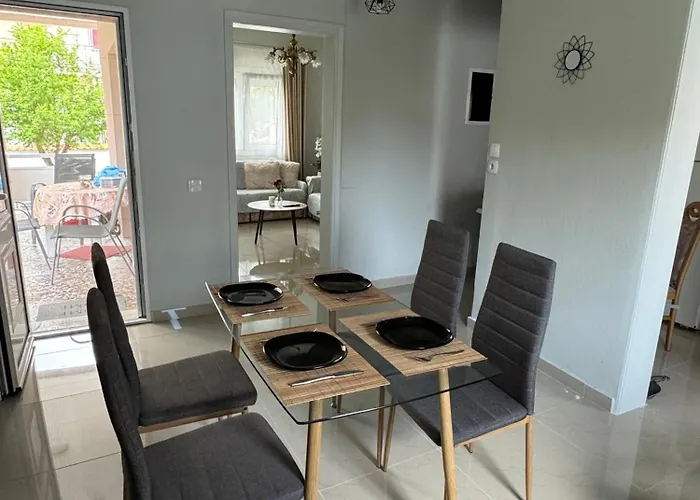 Mountain & Sea Escape 公寓