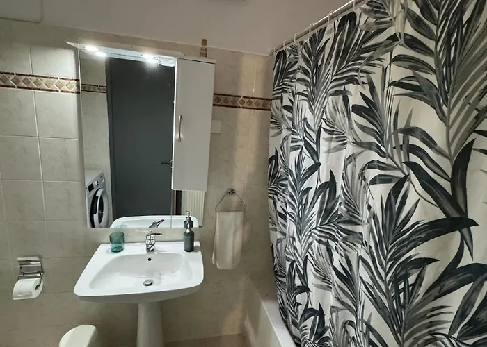 Daire Mountain & Sea Escape